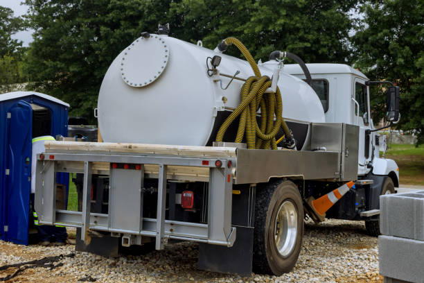 Portable restroom solutions in Blue Mound, IL